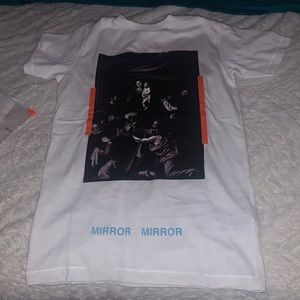 Off white shirt. Size xs. Never worn. $190